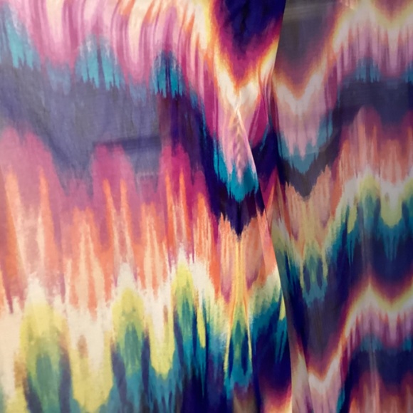 Tommy Bahama Wrap/Beach Cover - Picture 5 of 7